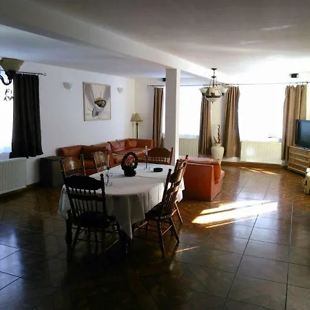 American Dream Homestay Simon