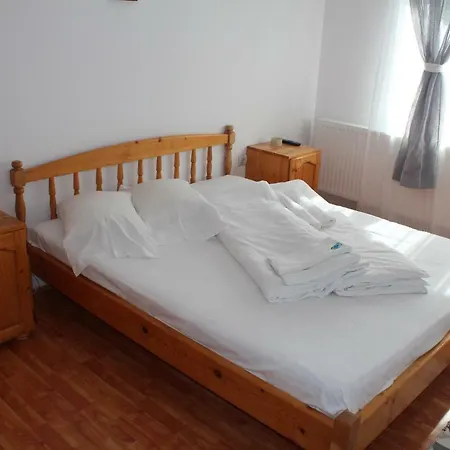 American Dream Homestay Simon